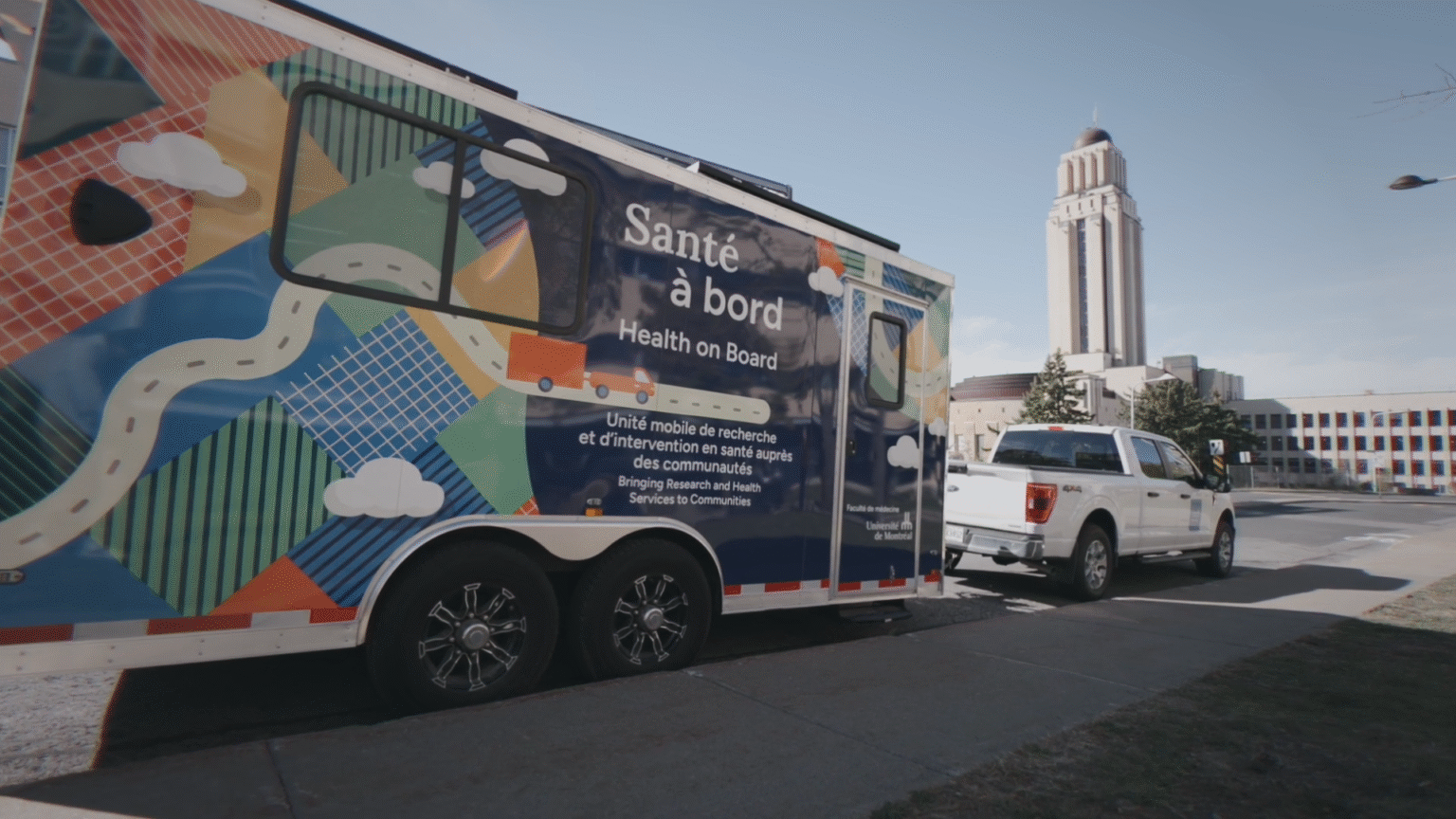 sante-a-bord-clinique-laboratoire-sur-roues-au-service-des-communautés